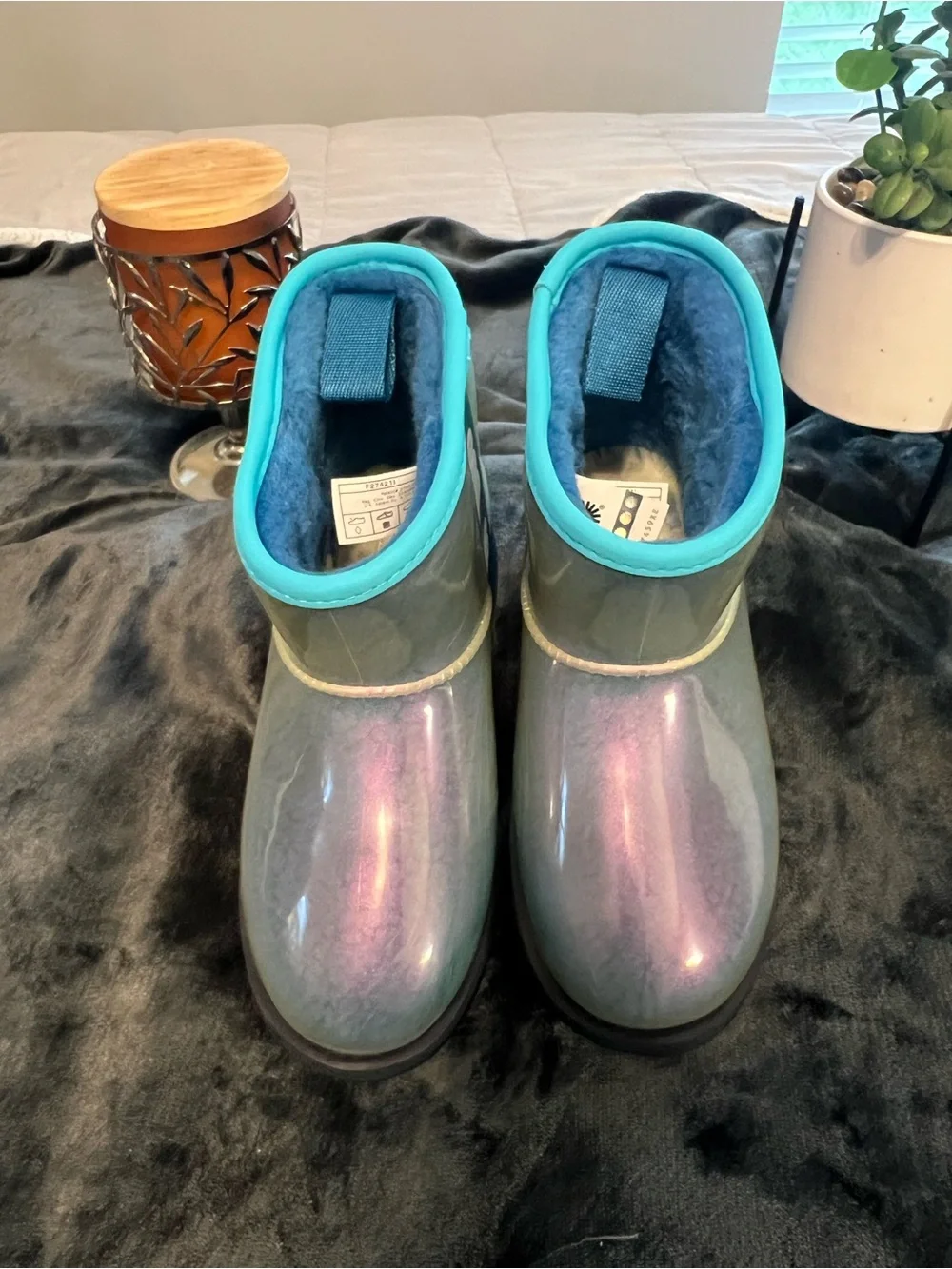 UGG Kids Iridescent Teal-Trim Short Rain Boots